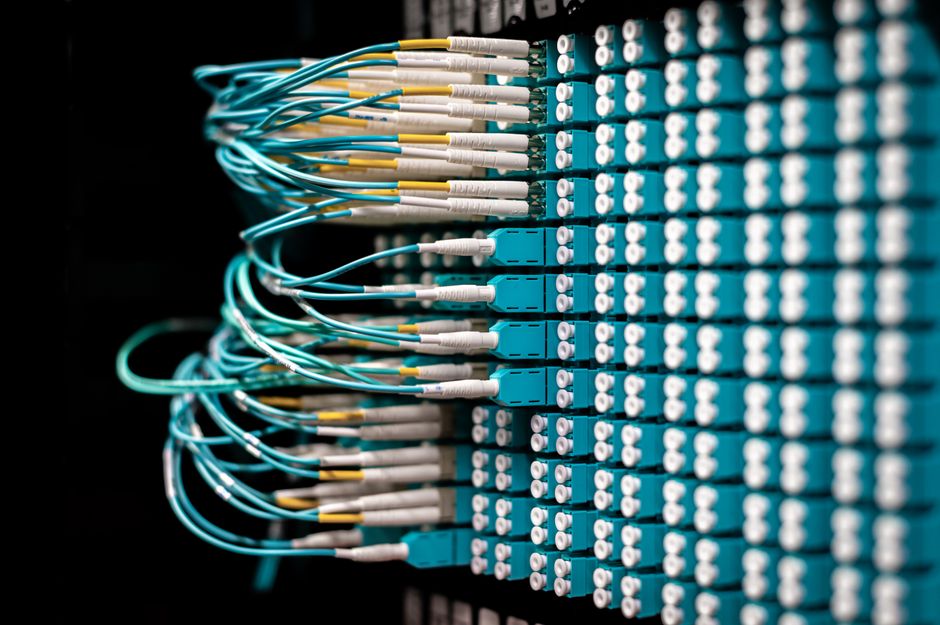 Server with electronic switches and connectors with yellow a