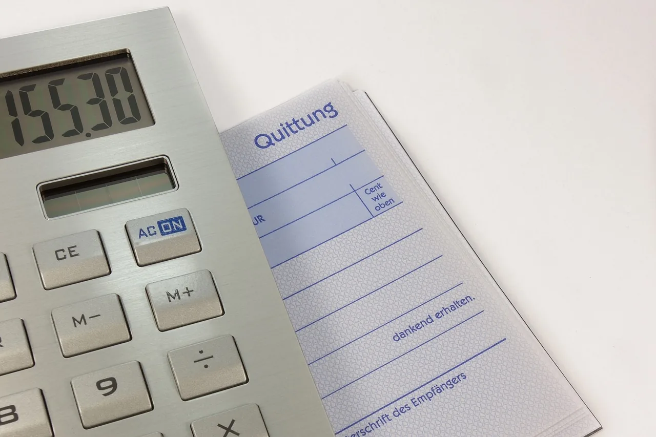calculator, pay, receipt, bills, debts, calculate, mathematics, calculation, receipt block, invoice, control, tax return, receipt, invoice, invoice, invoice, invoice, invoice